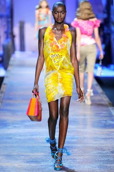 Look 29